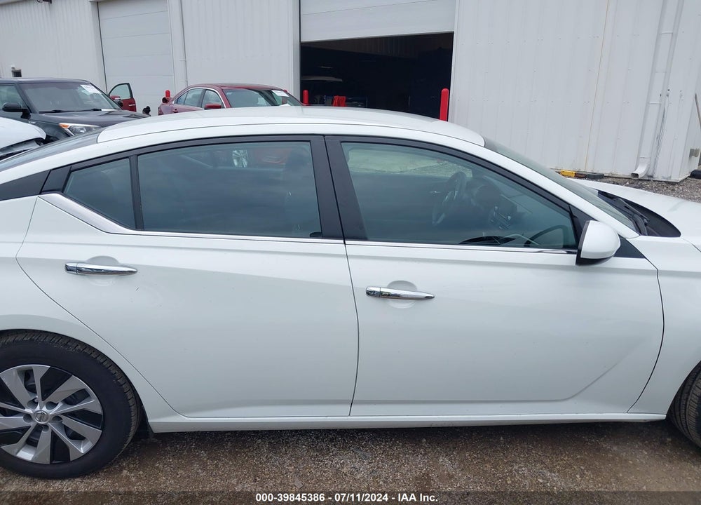 2022 NISSAN ALTIMA S FWD VIN: 1N4BL4BV7NN327222