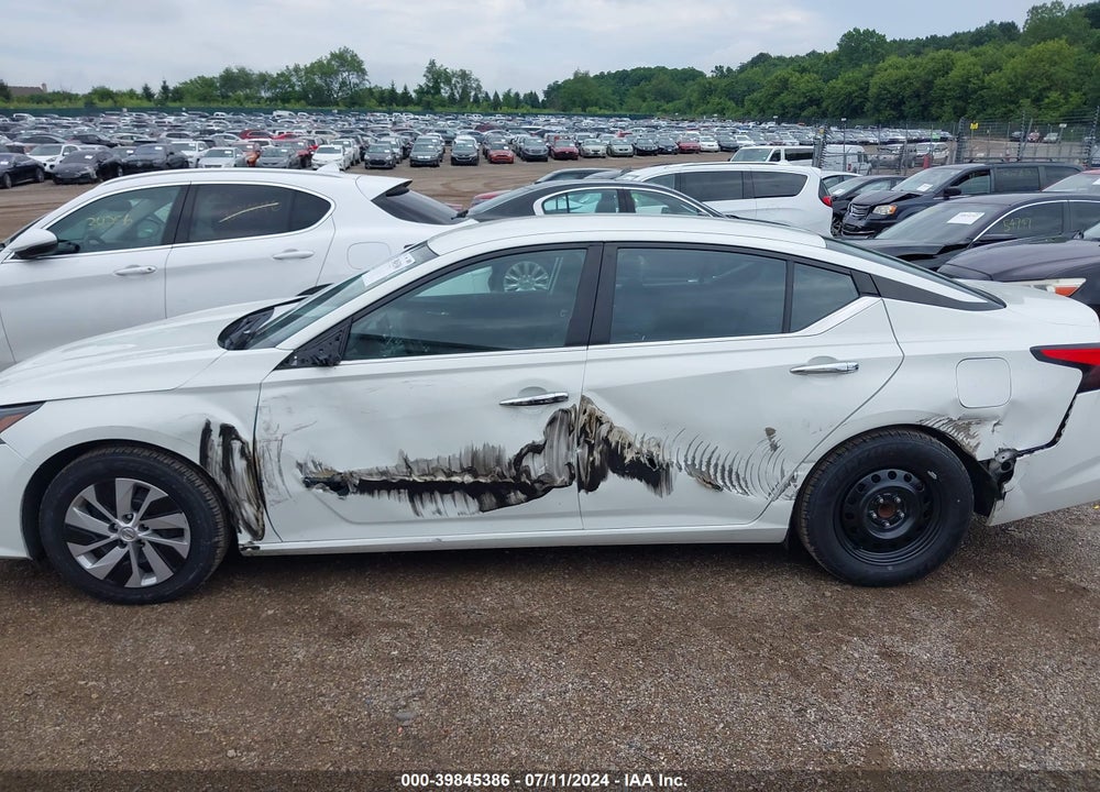 2022 NISSAN ALTIMA S FWD VIN: 1N4BL4BV7NN327222