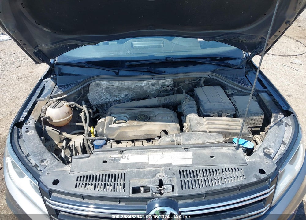 2014 VOLKSWAGEN TIGUAN SE VIN: WVGBV3AX2EW625202