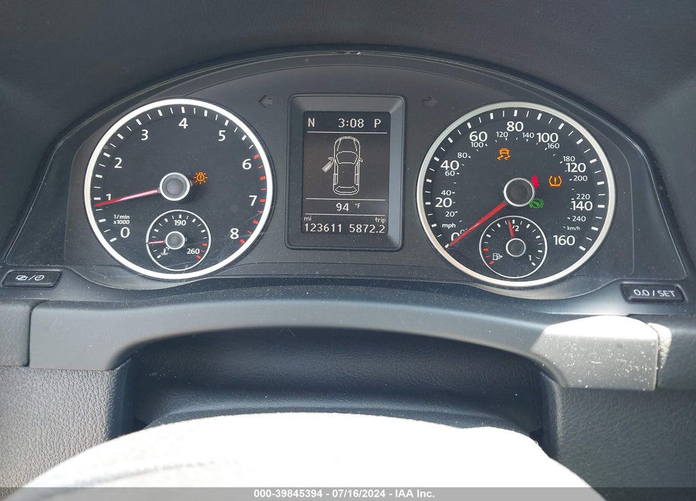 2014 VOLKSWAGEN TIGUAN SE VIN: WVGBV3AX2EW625202