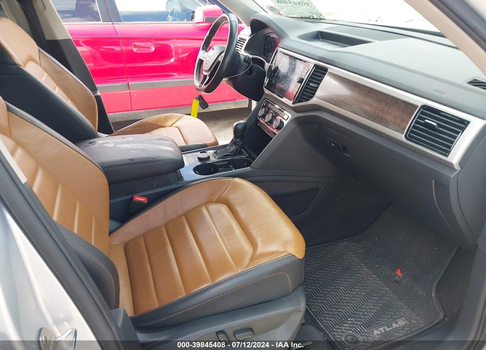 2018 VOLKSWAGEN ATLAS 3.6L V6 SEL PREMIUM VIN: 1V2NR2CA1JC541679