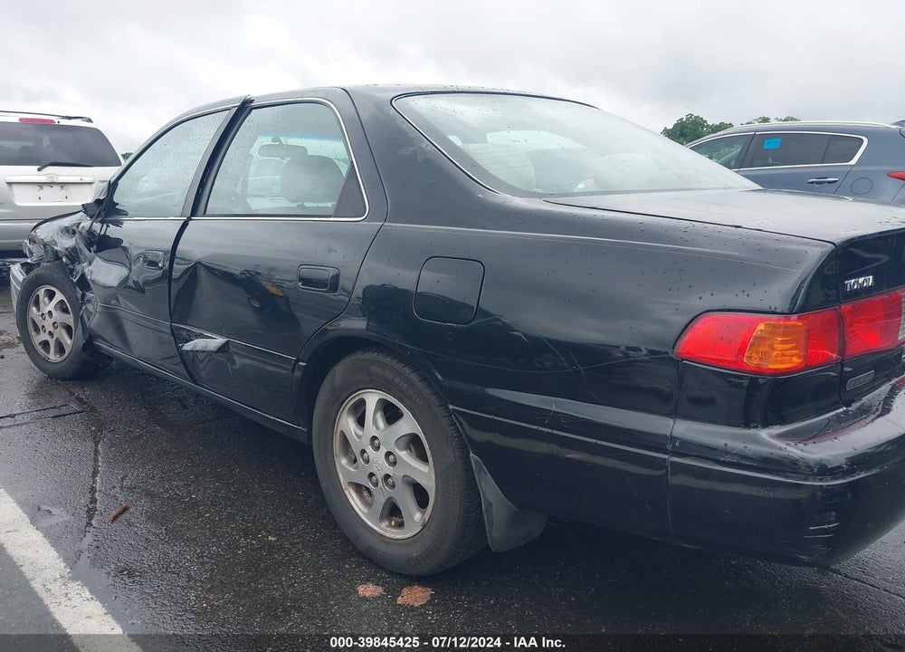 2001 TOYOTA CAMRY LE V6 VIN: 4T1BF28K01U128933