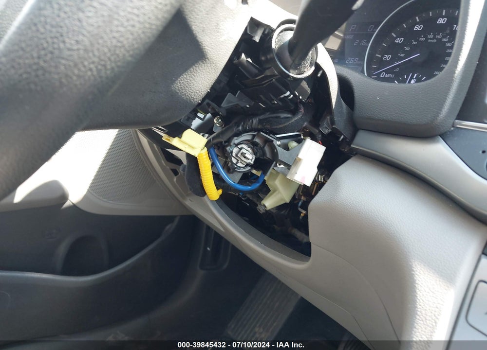 2017 HYUNDAI ELANTRA SE VIN: 5NPD84LF5HH153621