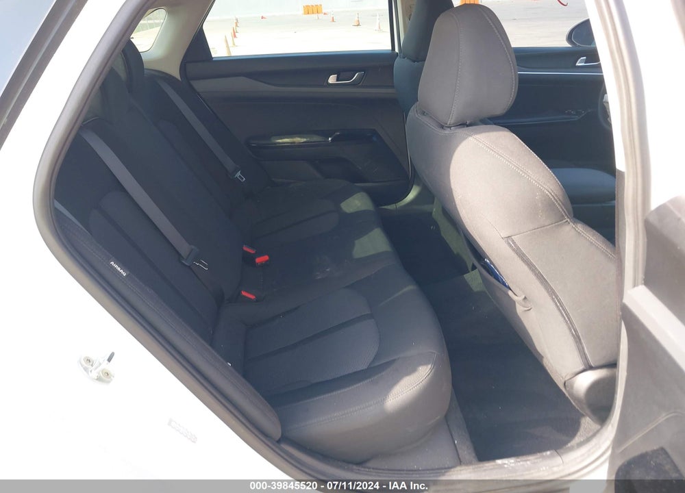 2022 KIA K5 LX VIN: 5XXG24J27NG102336