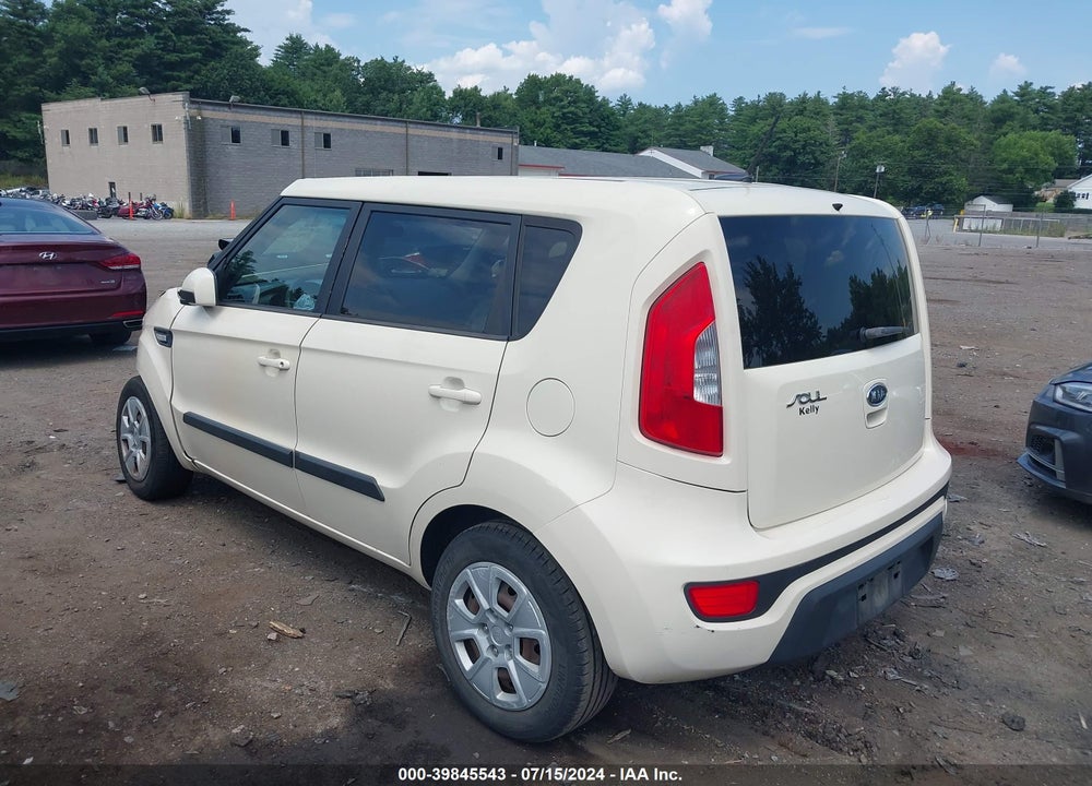 2012 KIA SOUL VIN: KNDJT2A55C7461823
