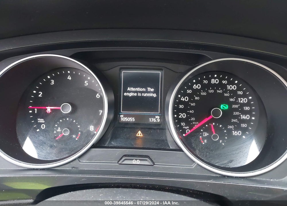 2018 VOLKSWAGEN TIGUAN VIN: 3VV2B7AX1JM001357