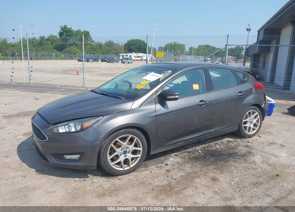 2015 FORD FOCUS SE VIN: 1FADP3K21FL322642