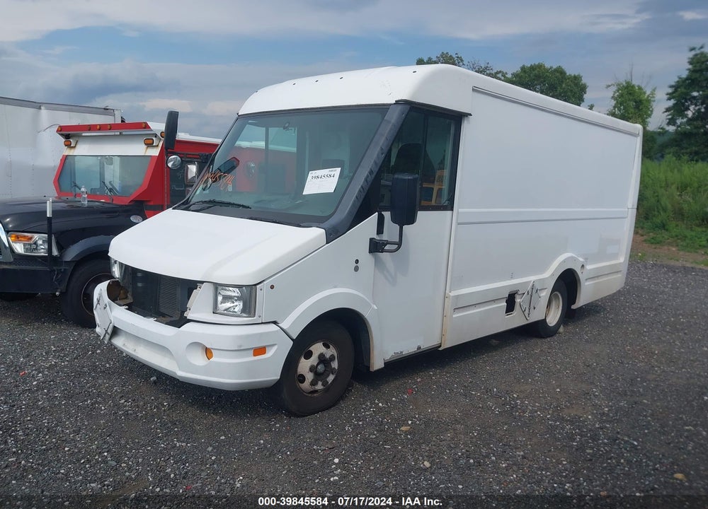 2015 ISUZU COMMERCIAL VAN VIN: JALB4T177F7W00412