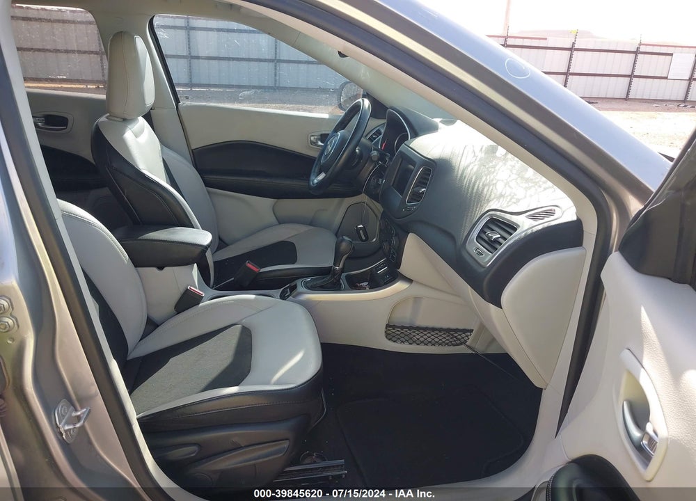 2018 JEEP COMPASS SUN AND WHEEL FWD VIN: 3C4NJCBB7JT494347