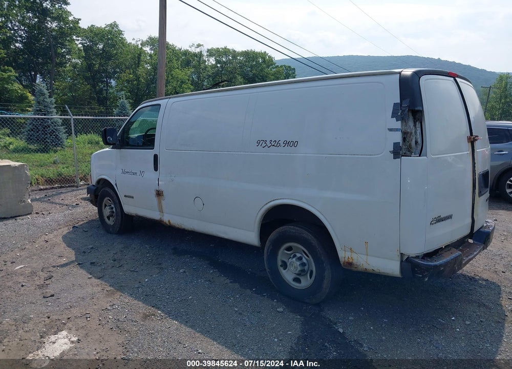 2005 CHEVROLET EXPRESS VIN: 1GCGG25VX51268890