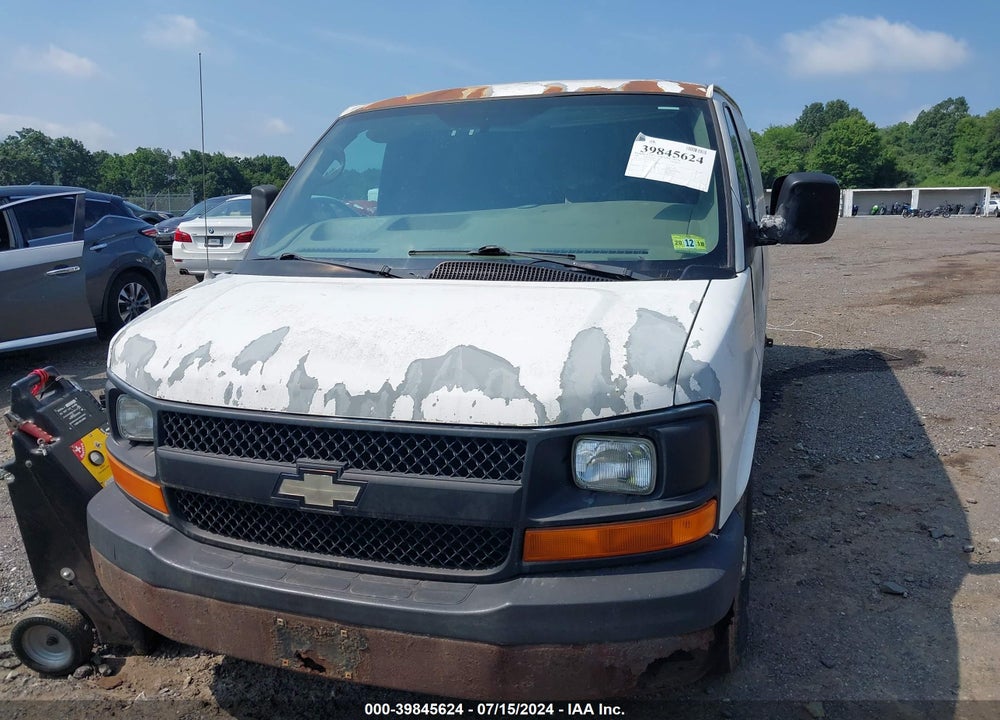2005 CHEVROLET EXPRESS VIN: 1GCGG25VX51268890