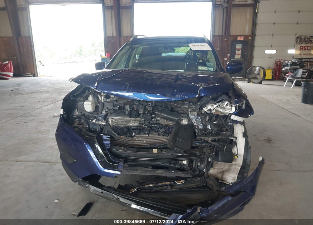 2018 NISSAN ROGUE SV VIN: 5N1AT2MV7JC848739