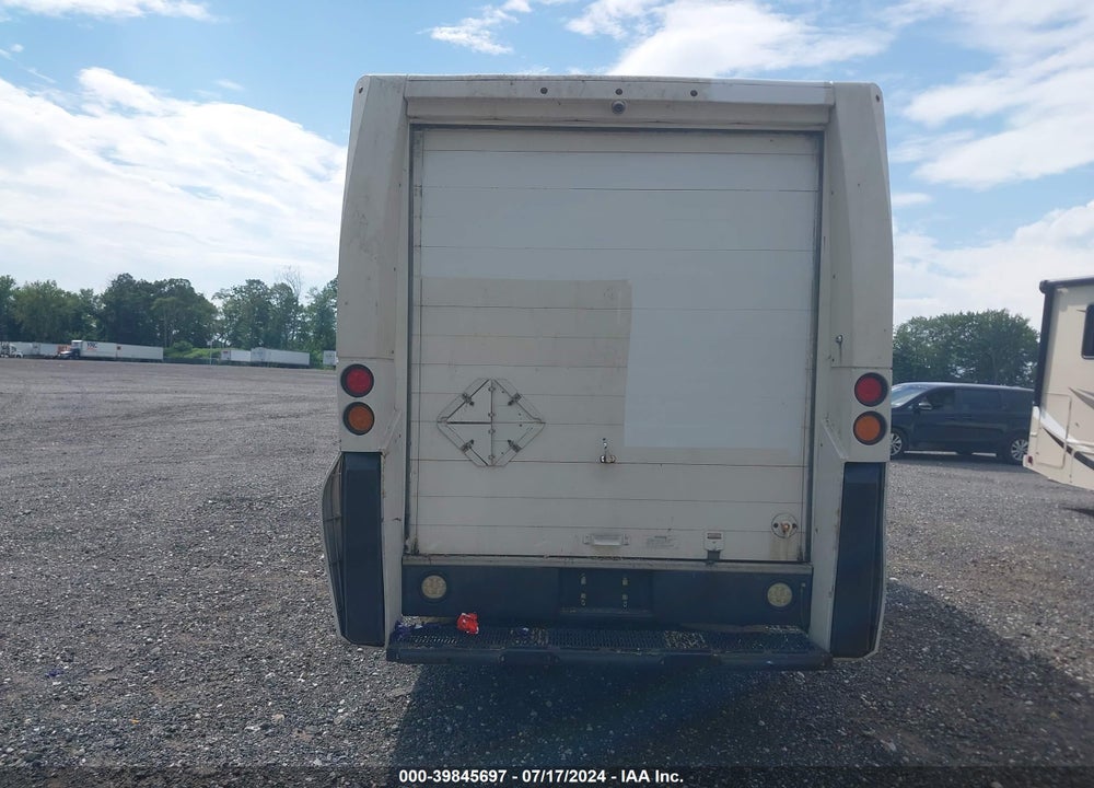 2013 ISUZU COMMERCIAL VAN VIN: JALB4T178D7W01243