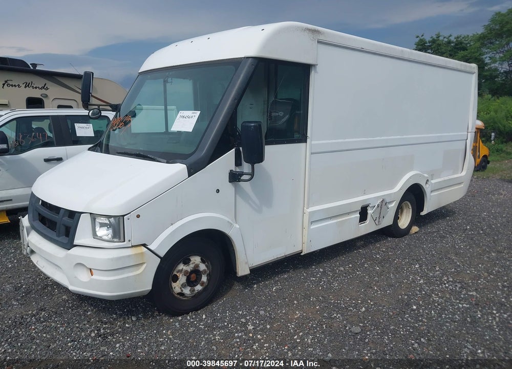 2013 ISUZU COMMERCIAL VAN VIN: JALB4T178D7W01243