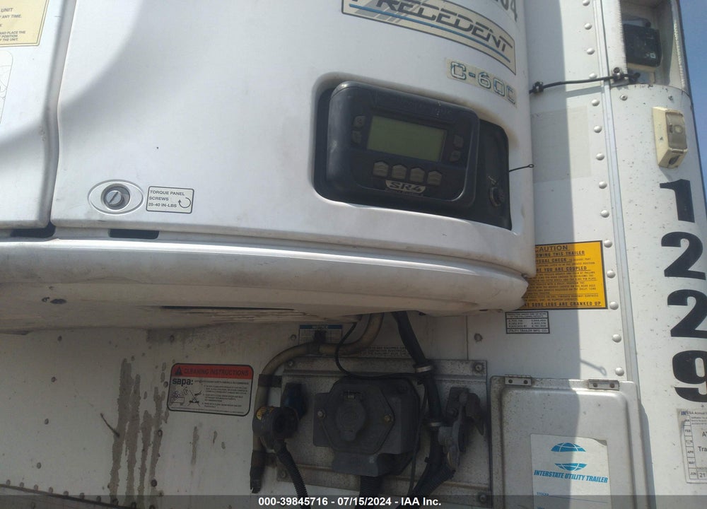 2015 UTILITY TRAILER MFG --- VIN: 1UYVS2536FM318223