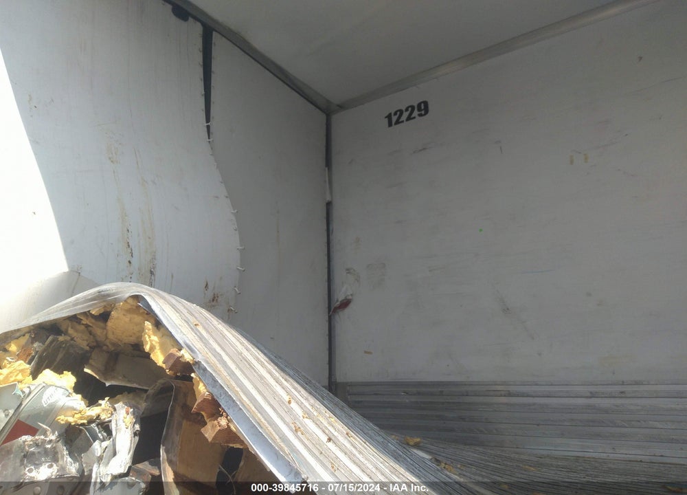2015 UTILITY TRAILER MFG --- VIN: 1UYVS2536FM318223