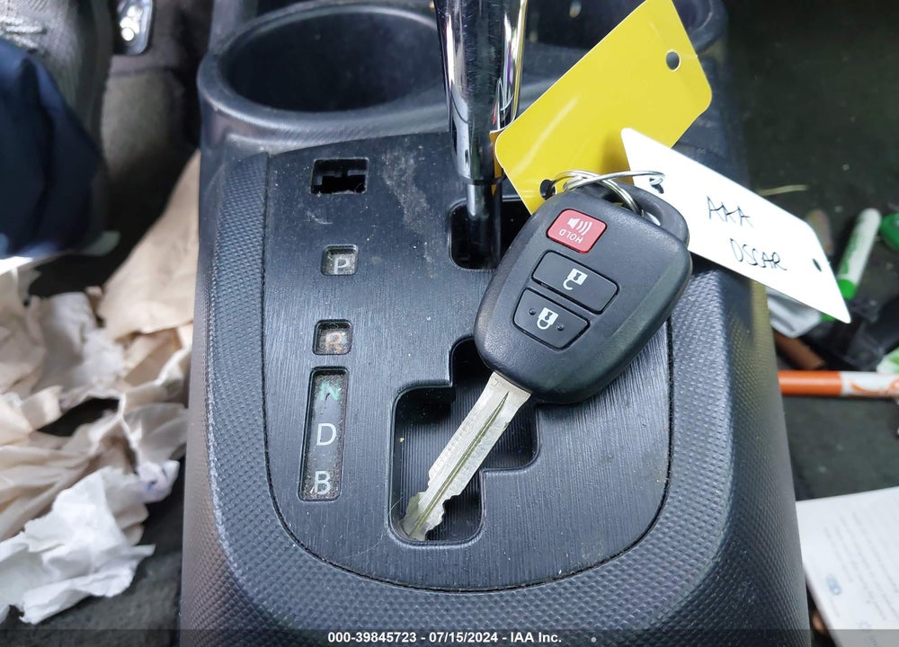 2015 TOYOTA PRIUS C TWO VIN: JTDKDTB34F1581723