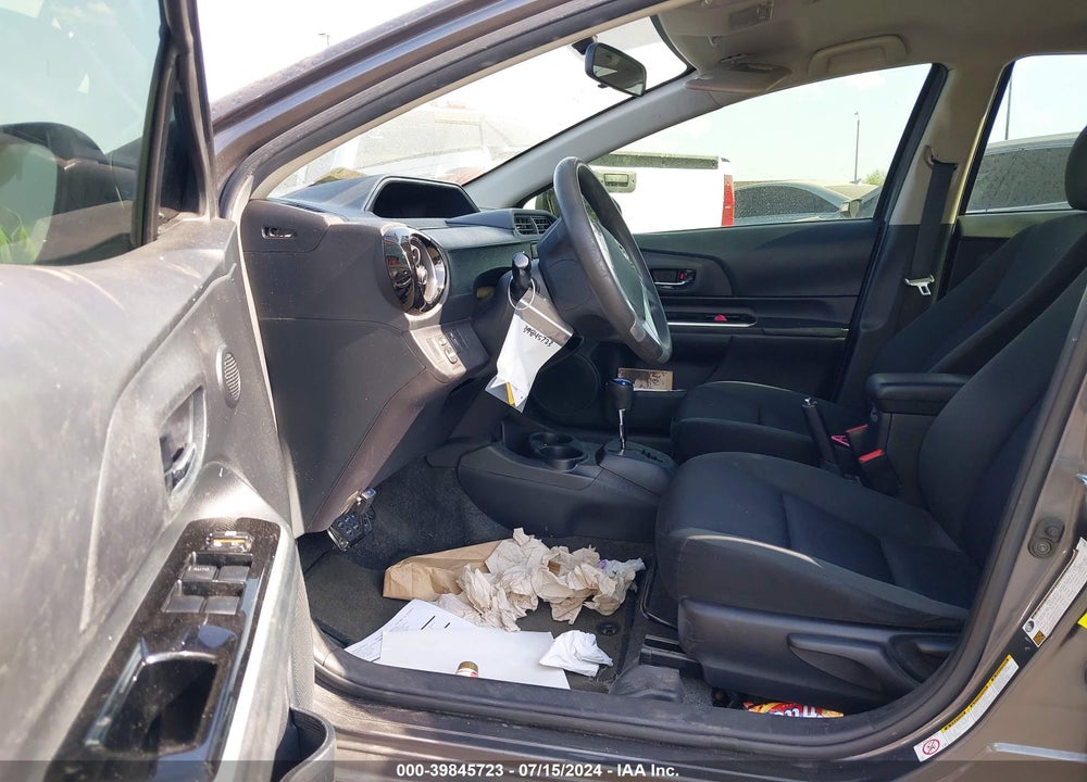 2015 TOYOTA PRIUS C TWO VIN: JTDKDTB34F1581723