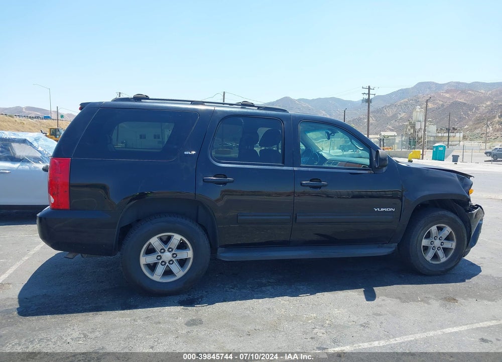 2013 GMC YUKON SLT VIN: 1GKS1CE09DR182156