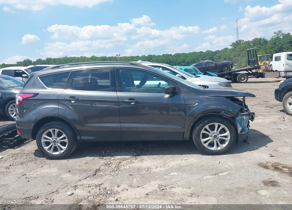 2018 FORD ESCAPE SE VIN: 1FMCU0GD7JUD39161