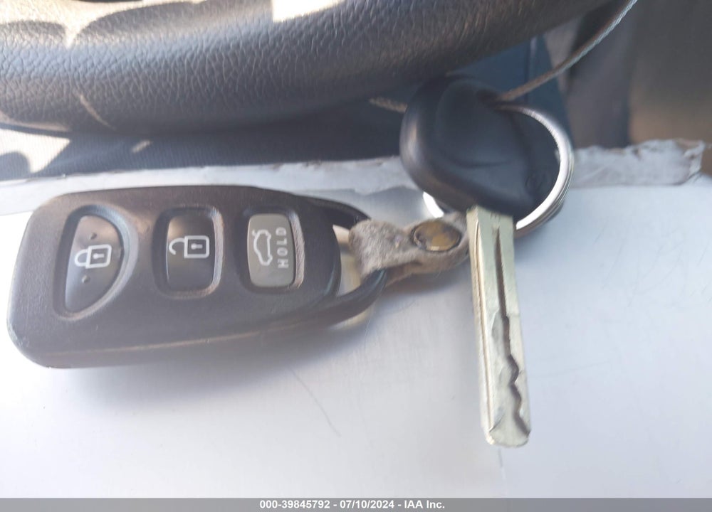 2011 HYUNDAI SONATA GLS VIN: 5NPEB4AC9BH280586