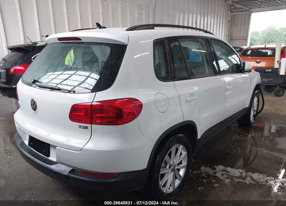 2018 VOLKSWAGEN TIGUAN LIMITED 2.0T VIN: WVGAV7AX4JK003611
