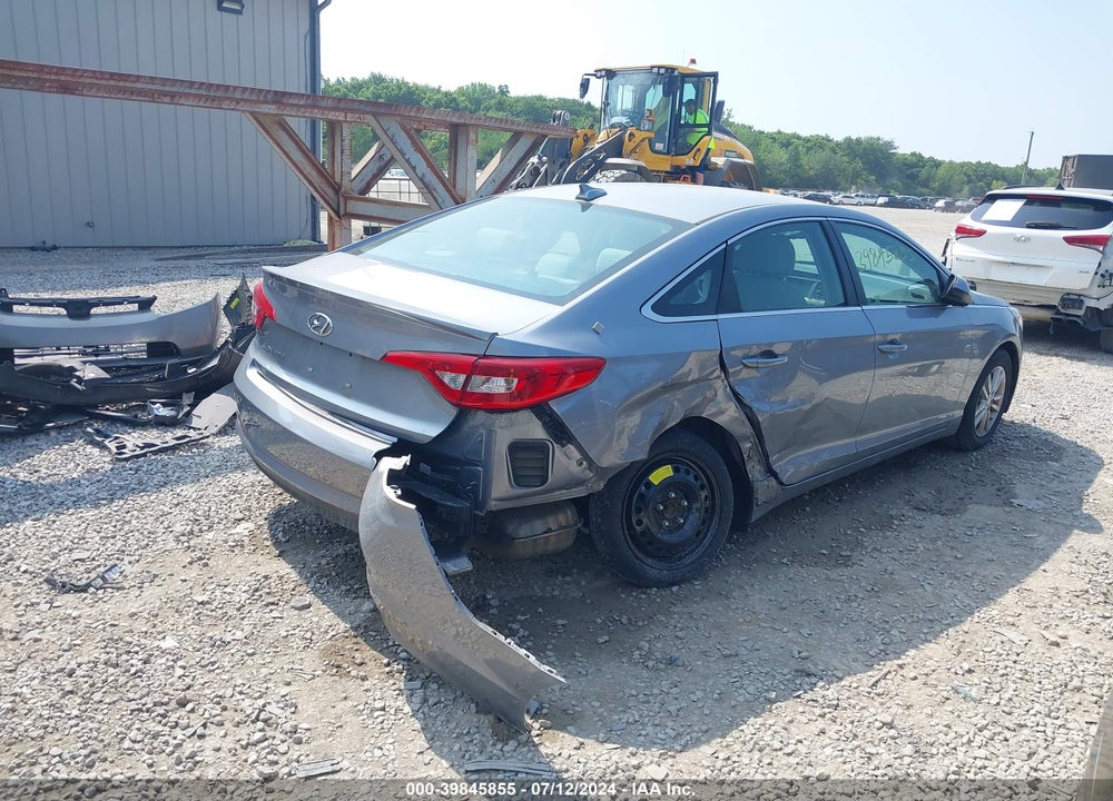 2017 HYUNDAI SONATA SE VIN: 5NPE24AF4HH561052