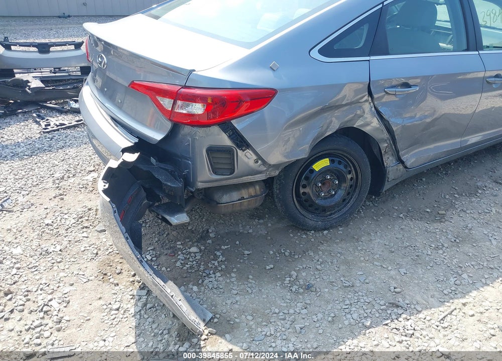 2017 HYUNDAI SONATA SE VIN: 5NPE24AF4HH561052