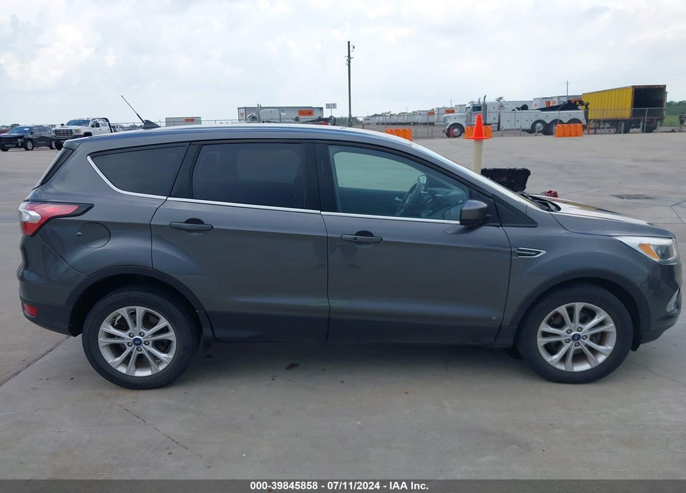 2019 FORD ESCAPE SE VIN: 1FMCU0GD2KUB49107