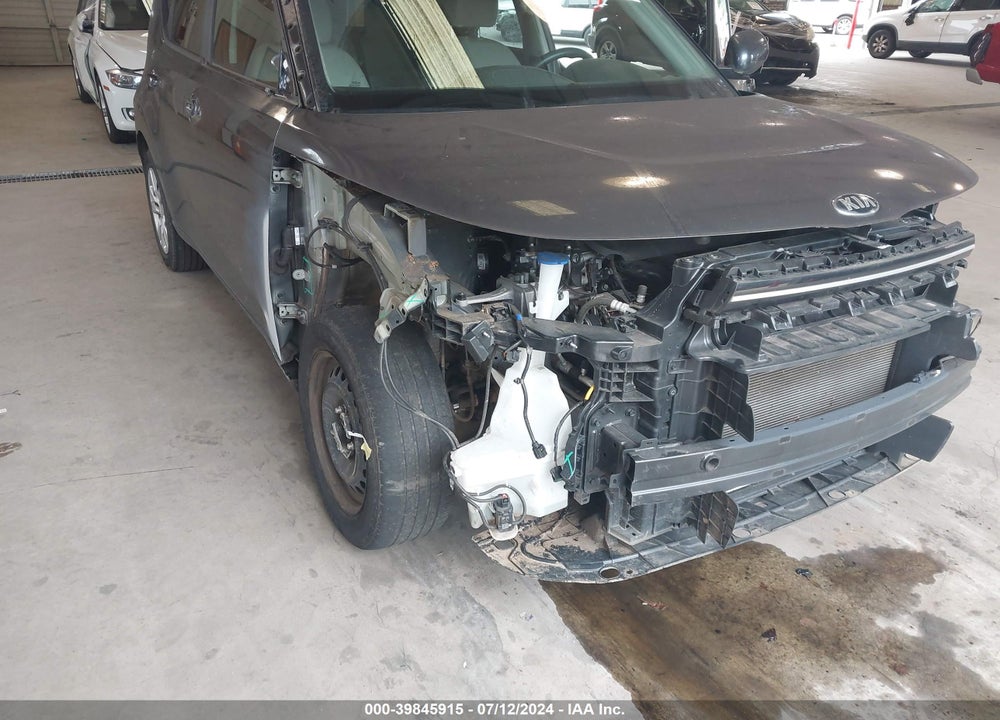 2020 KIA SOUL LX VIN: KNDJ23AU2L7723023