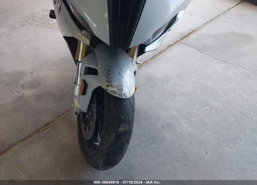 2020 BMW S 1000 RR VIN: WB10E2305LZJ28515