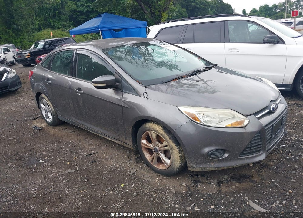 2014 FORD FOCUS SE VIN: 1FADP3F28EL318905