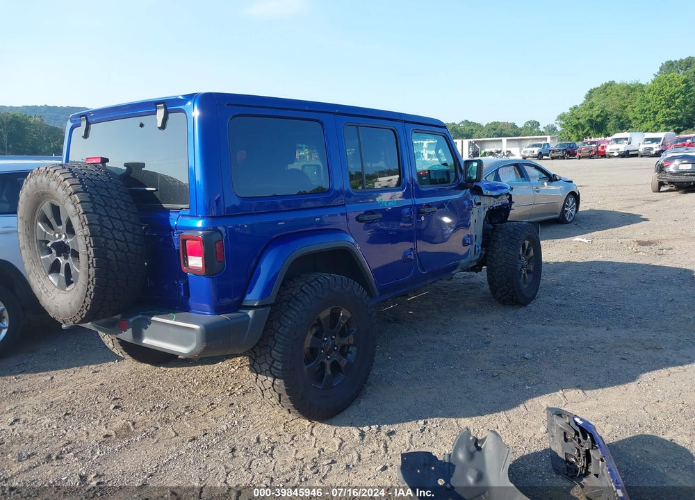 2018 JEEP WRANGLER UNLIMITED SAHARA 4X4 VIN: 1C4HJXEG8JW229619