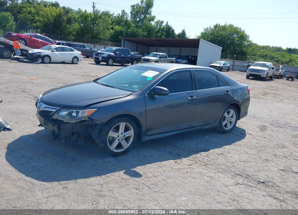 2013 TOYOTA CAMRY SE VIN: 4T1BF1FK2DU274123