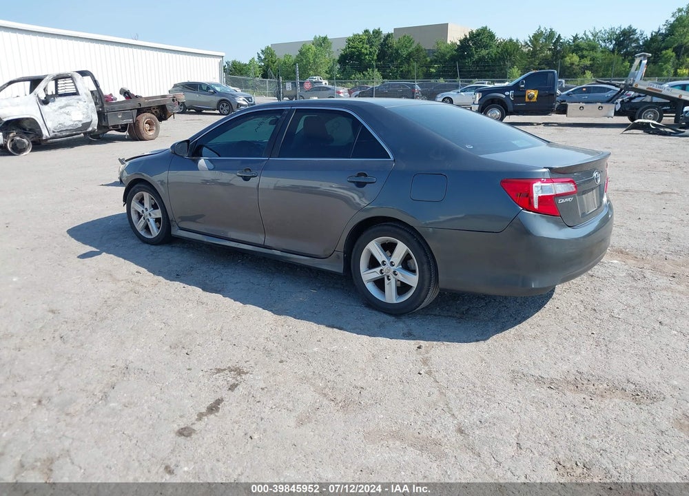 2013 TOYOTA CAMRY SE VIN: 4T1BF1FK2DU274123
