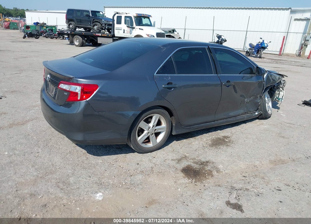 2013 TOYOTA CAMRY SE VIN: 4T1BF1FK2DU274123