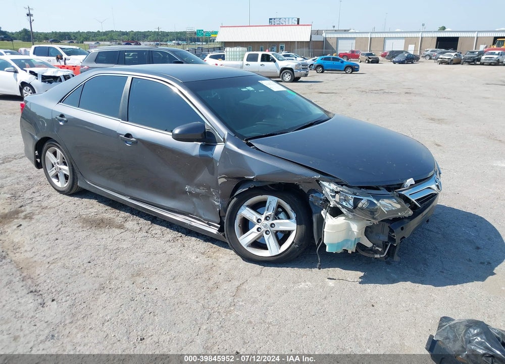 2013 TOYOTA CAMRY SE VIN: 4T1BF1FK2DU274123