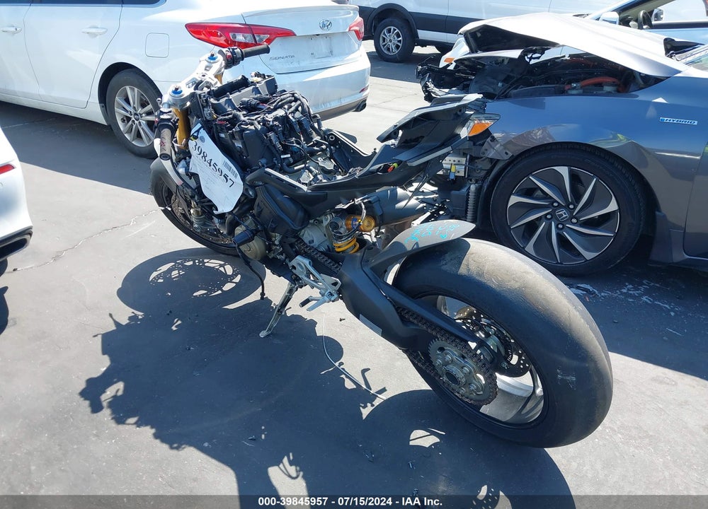 2020 DUCATI PANIGALE V4/V4S/V4S SPECIALE VIN: ZDMDAGNW7LB012275
