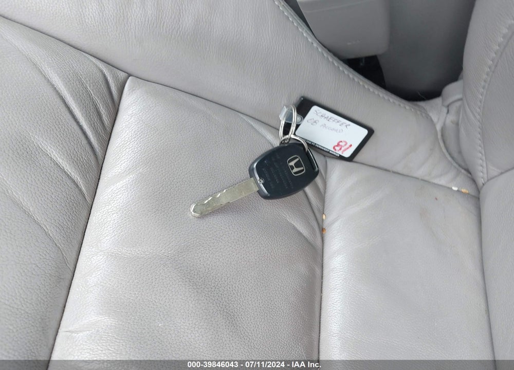 2008 HONDA ACCORD VIN: 1HGCP36868A021983