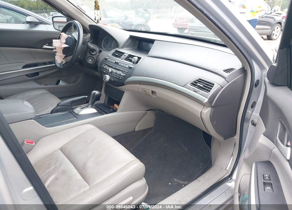 2008 HONDA ACCORD VIN: 1HGCP36868A021983