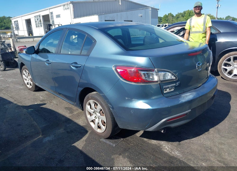 2011 MAZDA 3 I SPORT VIN: JM1BL1UG9B1463250