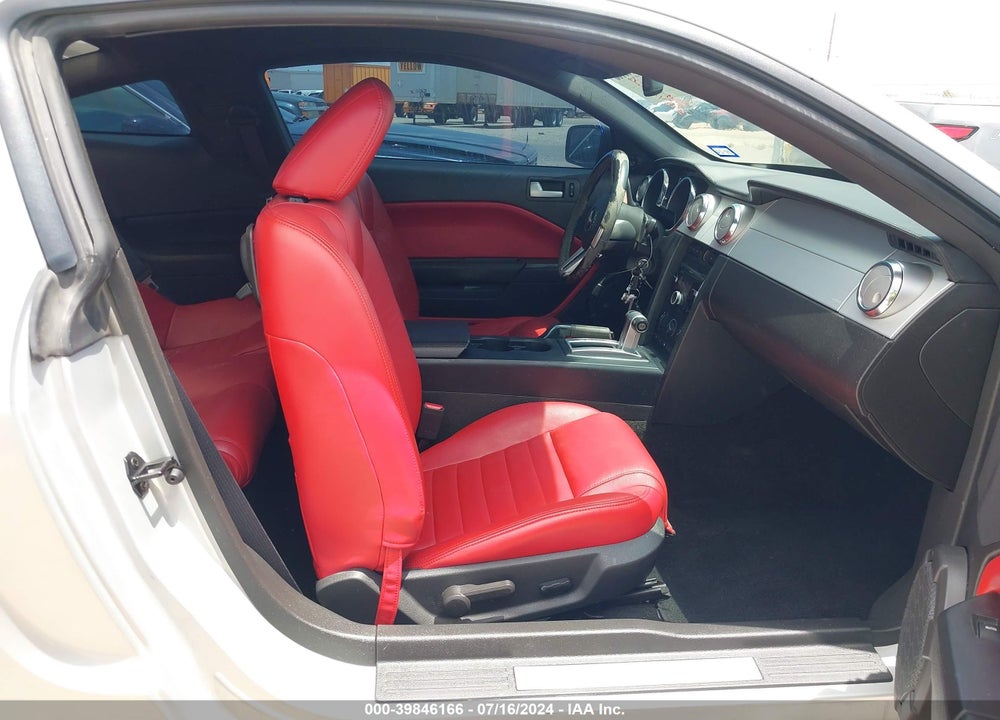 2007 FORD MUSTANG GT DELUXE/GT PREMIUM VIN: 1ZVFT82H675224385