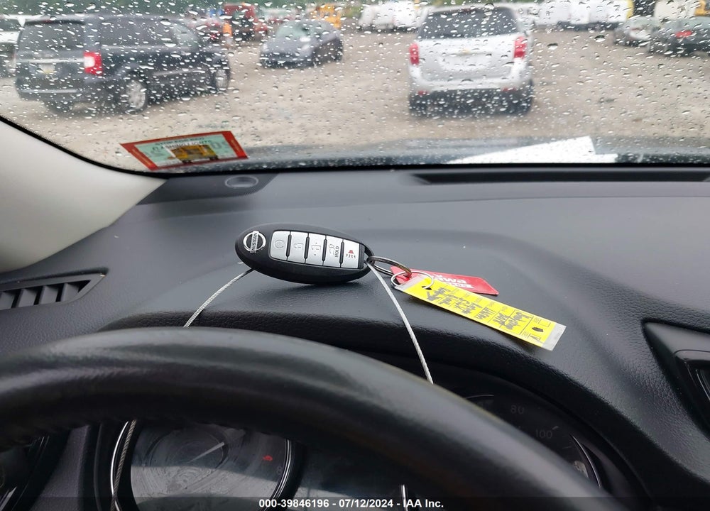 2018 NISSAN ROGUE SV VIN: 5N1AT2MVXJC816318