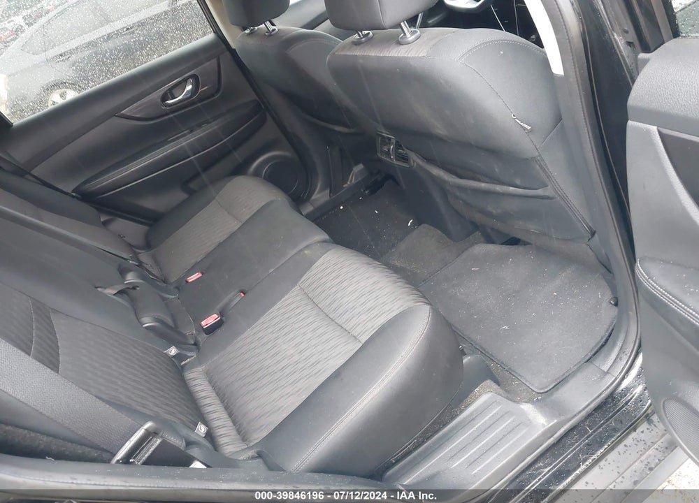 2018 NISSAN ROGUE SV VIN: 5N1AT2MVXJC816318