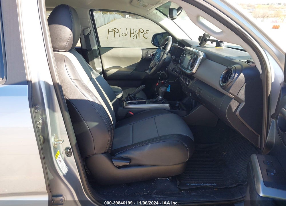 2017 TOYOTA TACOMA SR5 V6 VIN: 5TFCZ5AN7HX090390