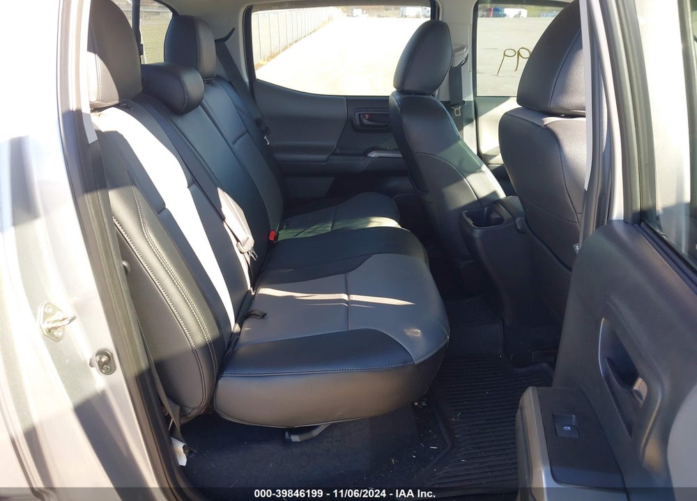 2017 TOYOTA TACOMA SR5 V6 VIN: 5TFCZ5AN7HX090390