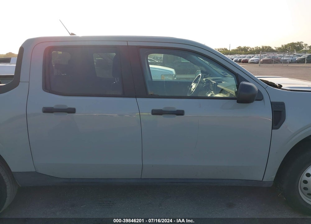 2022 FORD MAVERICK VIN: 3FTTW8E96NRA18561