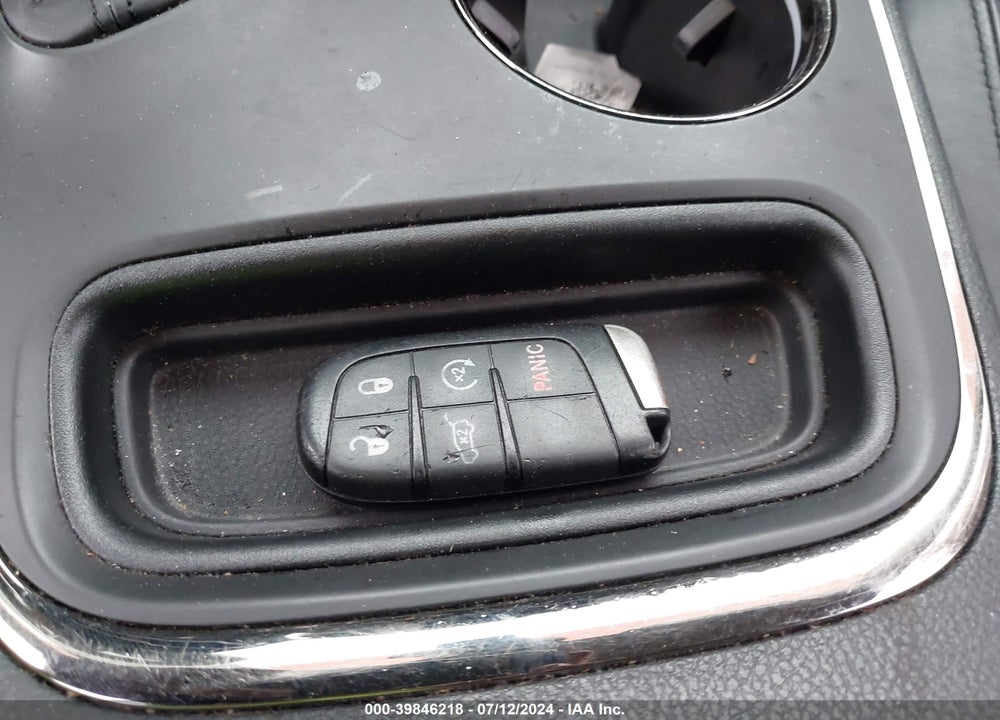2018 DODGE DURANGO VIN: 1C4RDJDG8JC329490