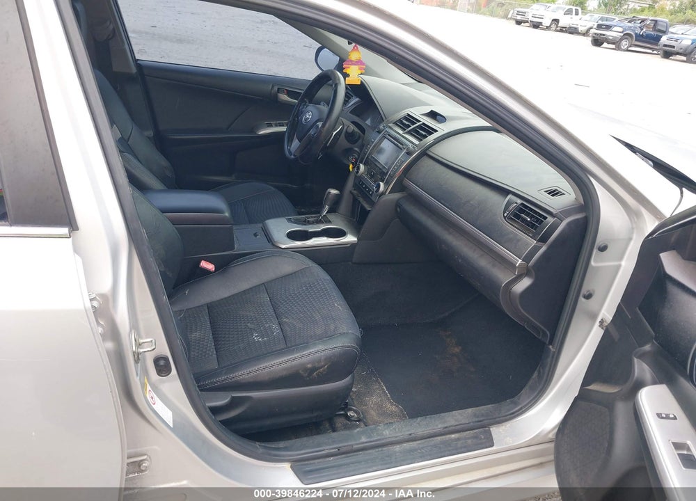 2014 TOYOTA CAMRY SE VIN: 4T1BF1FK4EU326269