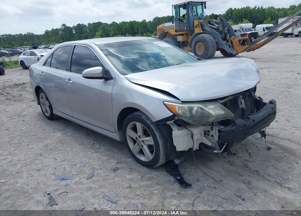 2014 TOYOTA CAMRY SE VIN: 4T1BF1FK4EU326269